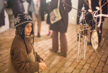 Edina prebivalka svojega plemena / Babičine pravljice <em>Foto: Dejan Bulut / © Narodni dom Maribor</em>