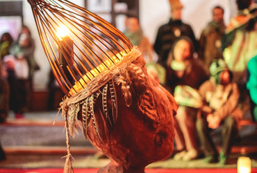 Edina prebivalka svojega plemena / Babičine pravljice <em>Foto: Dejan Bulut / © Narodni dom Maribor</em>