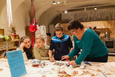 Majhne glave, velike ideje! <em>Foto: © Dejan Bulut / Arhiv Narodni dom Maribor</em>