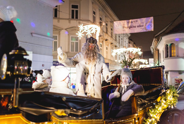 Vilinsko mesto - zadnjič v 2015 <em>Foto: Dejan Bulut © Narodni dom Maribor</em>