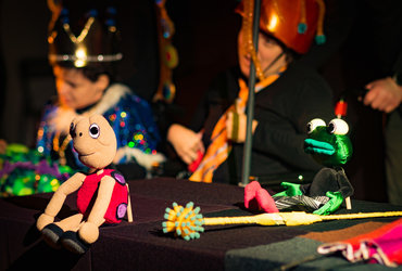 Lutkovna predstava MODRI KRALJ INUS & ustvarjalnice <em>Foto: Boštjan Vertuš</em>