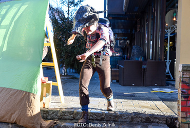 Ana Mrzla: Izlet <em>Foto: Denis Zelnik</em>