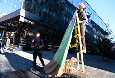 Ana Mrzla: Izlet <em>Foto: Denis Zelnik</em>