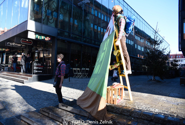 Ana Mrzla: Izlet <em>Foto: Denis Zelnik</em>