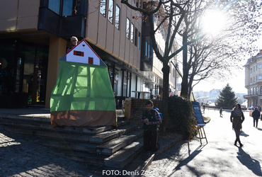 Ana Mrzla: Izlet <em>Foto: Denis Zelnik</em>