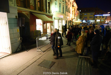 Ana Mrzla: Nezaželeni prišleki <em>Foto: Denis Zelnik</em>