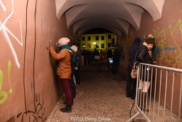 Ana Mrzla: Nezaželeni prišleki <em>Foto: Denis Zelnik</em>