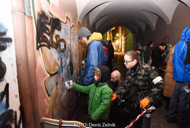 Ana Mrzla: Nezaželeni prišleki <em>Foto: Denis Zelnik</em>