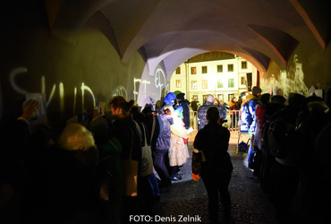 Ana Mrzla: Nezaželeni prišleki <em>Foto: Denis Zelnik</em>