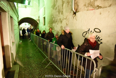 Ana Mrzla: Nezaželeni prišleki <em>Foto: Denis Zelnik</em>