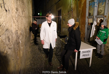 Ana Mrzla: Nezaželeni prišleki <em>Foto: Denis Zelnik</em>