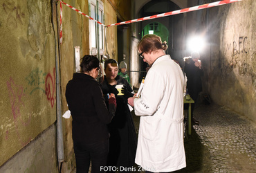 Ana Mrzla: Nezaželeni prišleki <em>Foto: Denis Zelnik</em>