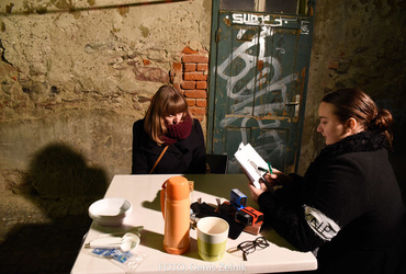 Ana Mrzla: Nezaželeni prišleki <em>Foto: Denis Zelnik</em>