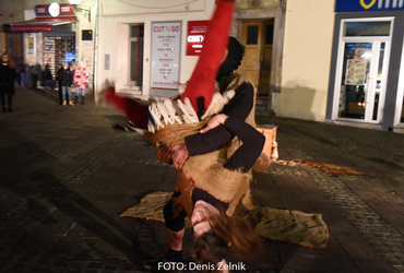 Ana Mrzla: Suroveža <em>Foto: Denis Zelnik</em>