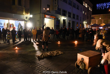 Ana Mrzla: Suroveža <em>Foto: Denis Zelnik</em>