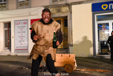 Ana Mrzla: Suroveža <em>Foto: Denis Zelnik</em>