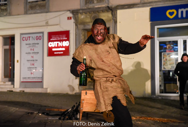 Ana Mrzla: Suroveža <em>Foto: Denis Zelnik</em>