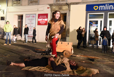 Ana Mrzla: Suroveža <em>Foto: Denis Zelnik</em>