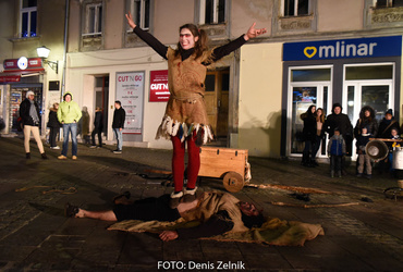 Ana Mrzla: Suroveža <em>Foto: Denis Zelnik</em>