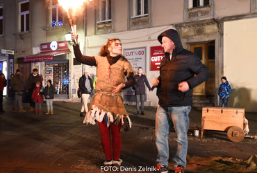 Ana Mrzla: Suroveža <em>Foto: Denis Zelnik</em>