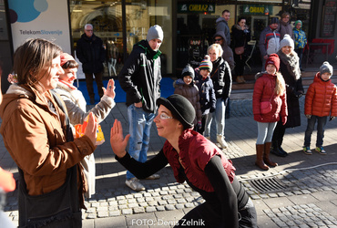 Ana Mrzla: Pogumno naprej <em>Foto: Denis Zelnik</em>