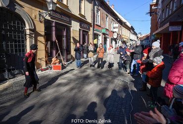 Ana Mrzla: Pogumno naprej <em>Foto: Denis Zelnik</em>