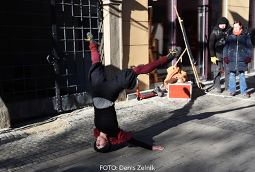 Ana Mrzla: Pogumno naprej <em>Foto: Denis Zelnik</em>