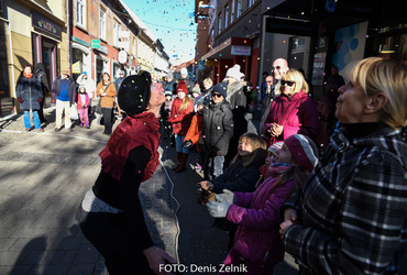 Ana Mrzla: Pogumno naprej <em>Foto: Denis Zelnik</em>
