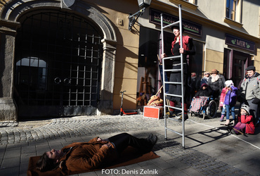 Ana Mrzla: Pogumno naprej <em>Foto: Denis Zelnik</em>