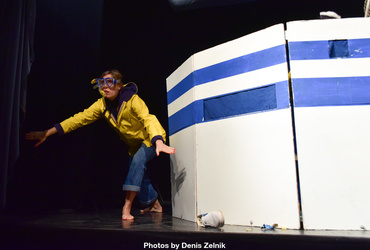 Riba (Teater PolPet) <em>Foto: ©Denis Zelnik</em>