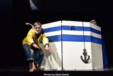 Riba (Teater PolPet) <em>Foto: ©Denis Zelnik</em>
