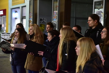 Koledovanje po Pravljičnih ulicah <em>Foto: ©Denis Zelnik</em>