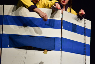 Riba (Teater PolPet) <em>Foto: ©Denis Zelnik</em>