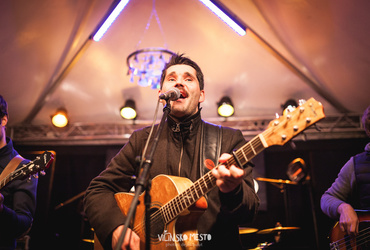 Visoko v nebo! <em>Foto: ©Dejan Bulut za Narodni dom Maribor</em>