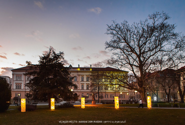 Čarobno Vilinsko mesto <em>Foto: ©Dejan Bulut za Narodni dom Maribor</em>