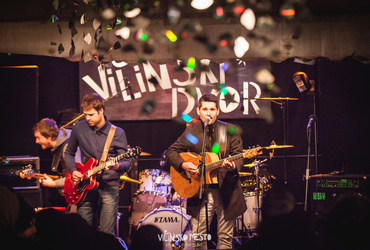 Visoko v nebo! <em>Foto: ©Dejan Bulut za Narodni dom Maribor</em>