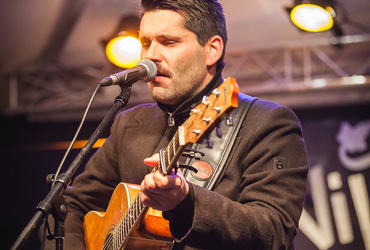 Visoko v nebo! <em>Foto: ©Dejan Bulut za Narodni dom Maribor</em>