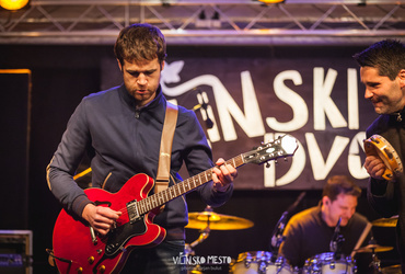 Visoko v nebo! <em>Foto: ©Dejan Bulut za Narodni dom Maribor</em>