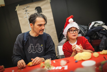 Visoko v nebo! <em>Foto: ©Dejan Bulut za Narodni dom Maribor</em>