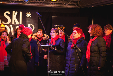 Visoko v nebo! <em>Foto: ©Dejan Bulut za Narodni dom Maribor</em>