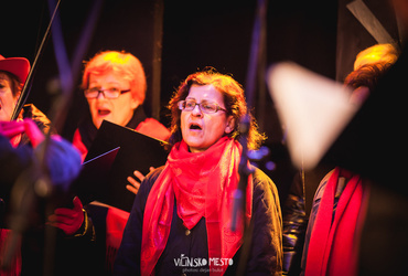 Visoko v nebo! <em>Foto: ©Dejan Bulut za Narodni dom Maribor</em>