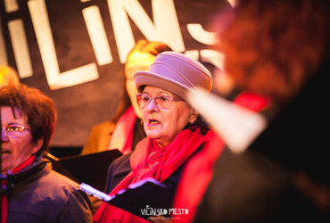 Visoko v nebo! <em>Foto: ©Dejan Bulut za Narodni dom Maribor</em>