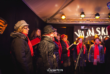 Visoko v nebo! <em>Foto: ©Dejan Bulut za Narodni dom Maribor</em>