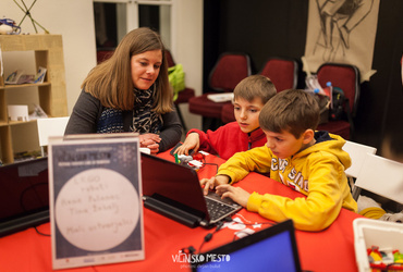 Nikoli dolgčas! <em>Foto: ©Dejan Bulut za Narodni dom Maribor</em>