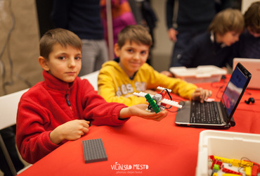 Nikoli dolgčas! <em>Foto: ©Dejan Bulut za Narodni dom Maribor</em>