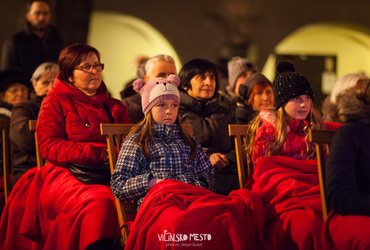 Nikoli dolgčas! <em>Foto: ©Dejan Bulut za Narodni dom Maribor</em>
