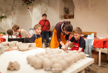 Greli smo se ob odprtem ognju <em>Foto: ©Dejan Bulut za Narodni dom Maribor</em>