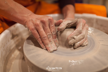 Greli smo se ob odprtem ognju <em>Foto: ©Dejan Bulut za Narodni dom Maribor</em>