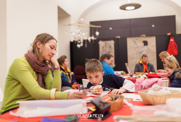 Greli smo se ob odprtem ognju <em>Foto: ©Dejan Bulut za Narodni dom Maribor</em>