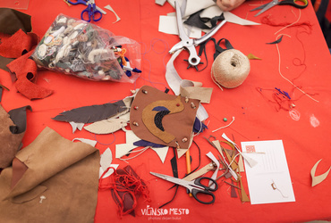 Greli smo se ob odprtem ognju <em>Foto: ©Dejan Bulut za Narodni dom Maribor</em>